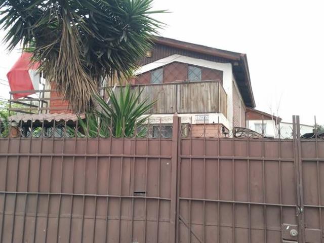 Arriendo hermosa casa de 2 pisos