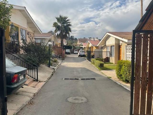 ARRIENDO HERMOSA CASA UN PISO