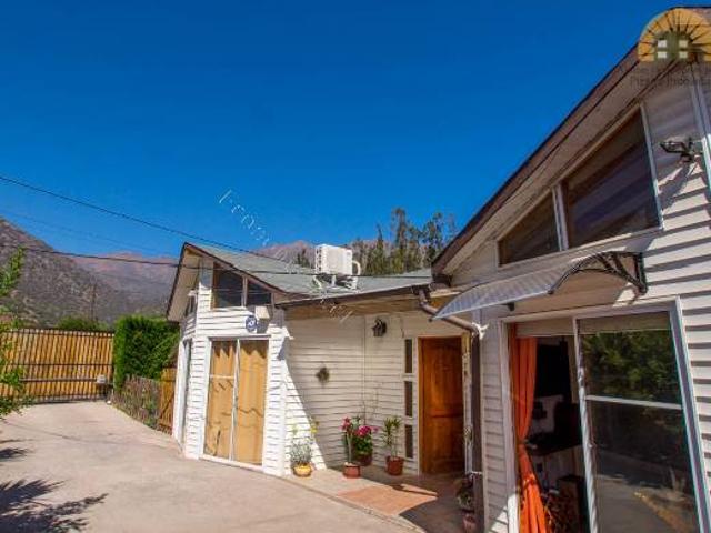 Arriendo hermosa casa usada Cajón del maipo