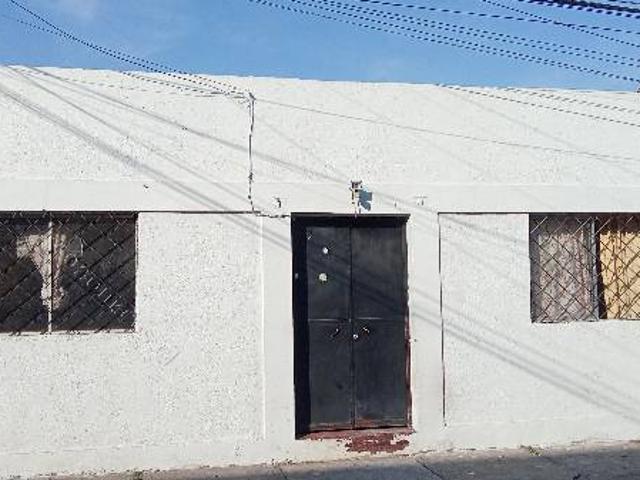 Arriendo hermosa y amplia casa cerca de Metro Matta