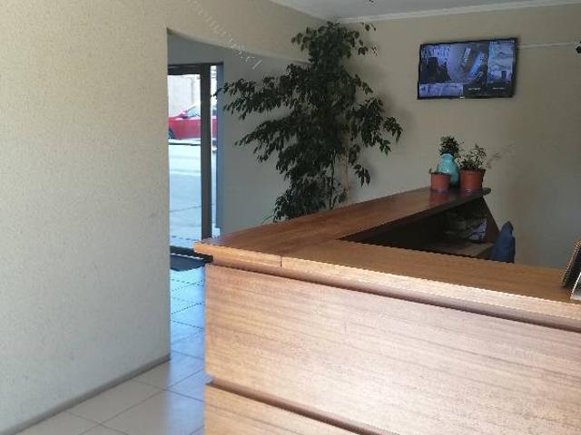 Arriendo hermoso departamento semi amoblado primer piso