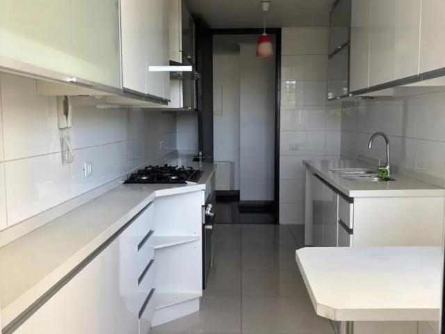 Arriendo hermoso depto sn carlos apoquindo las condes