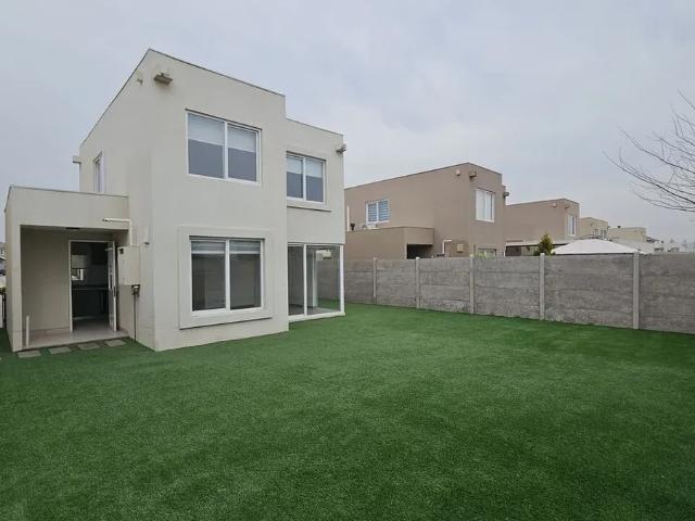 Arriendo Laguna Del Sol, 4d 3b 3e, Condominio Cerrado