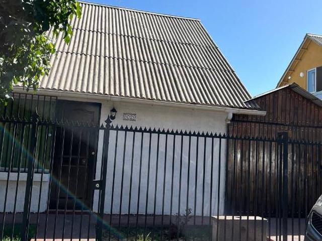 Arriendo Linda casa en Bombero Garrido