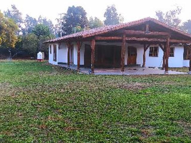 Arriendo linda casa en parcela