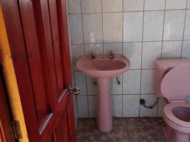 Arriendo linda casa solida