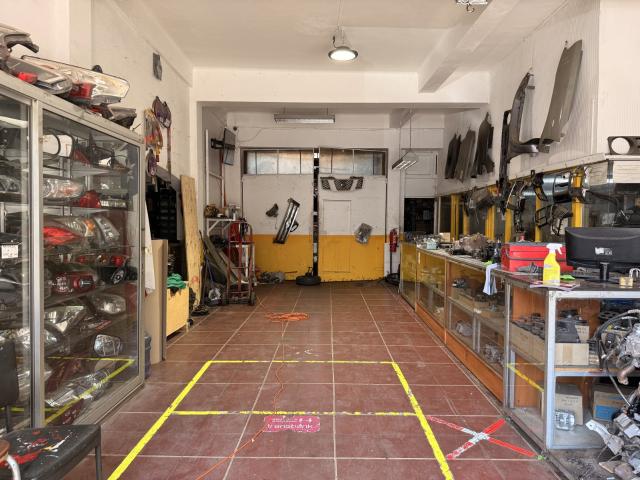 Arriendo Local Comercial con Patente / Industrial – Primera Línea 10 de Julio