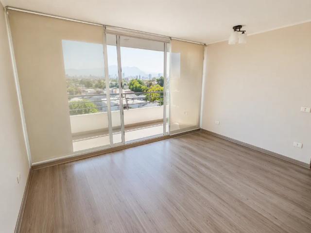 Arriendo metro el llano con estacionamiento y bodega