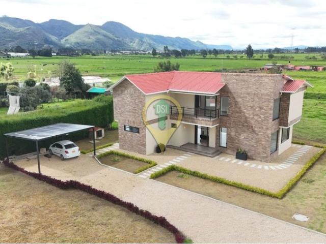 Arriendo o Vendo casa para estrenar en parcelas de Cota