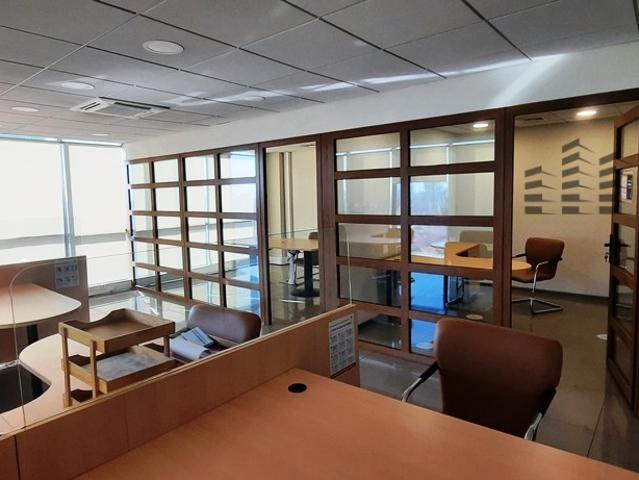 Arriendo Oficina en edificio Bello Horizonte