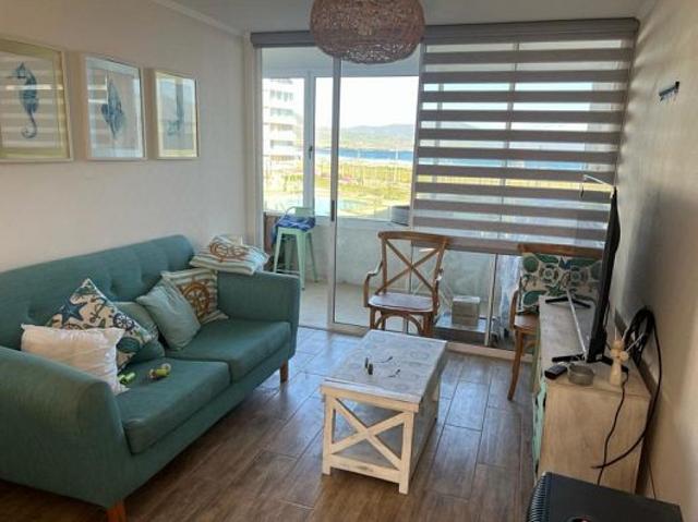 Arriendo permanente frente al mar Los Molles DP 3D+1B+E