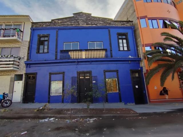 ARRIENDO Propiedad de 2 pisos