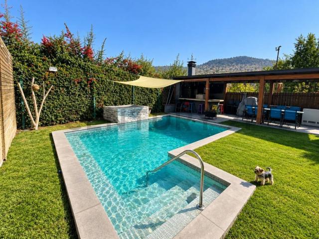 ARRIENDO PRECIOSA CASA ESTILO MEDITARRÁNEO EN SANTA ELENA CHICUREO