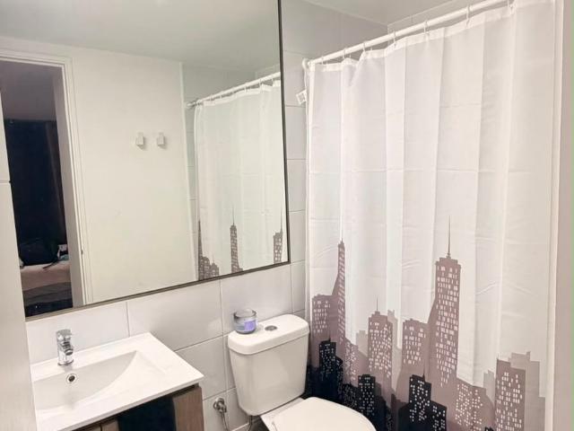 ARRIENDO SEMI NUEVO Y AMPLIO A PASOS DEL MAR