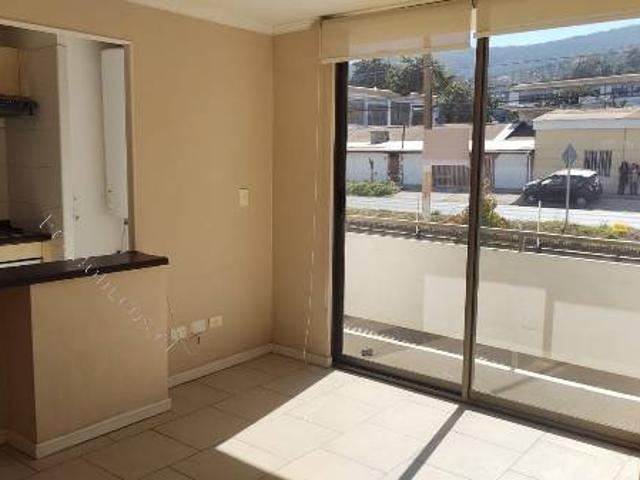 ARRIENDO SOLEADO DEPARTAMENTO