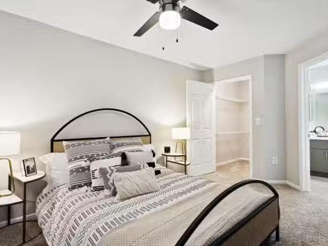 Arrive at Stamford, 114 Morgan St, Strawberry Hill 2 Bedroom.