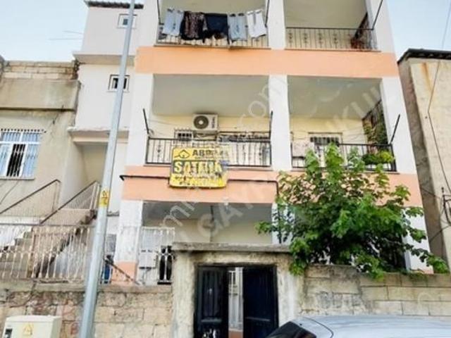 Arstu Gayrimenkul Furkan'dan 3 Katlı Müstakıl Ev