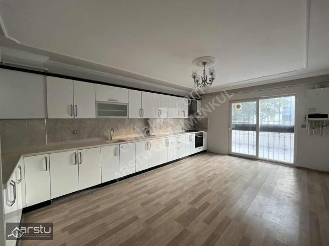 Arstu Gm Zahide'den Merkede Kiralık Daire