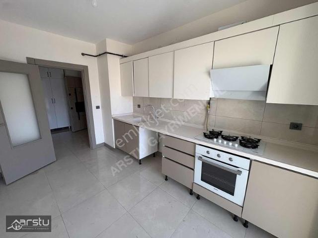 Arstu Gm Emrecan'dan İndere Ahes Yapıda Kiralık Daire