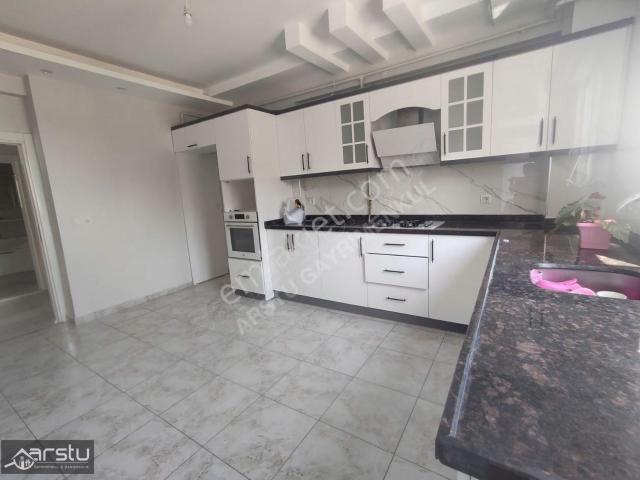 Arstu Gm Güzün Den Yeni Mahalle Okul Bölgesi Kiralık 3+1 Daire