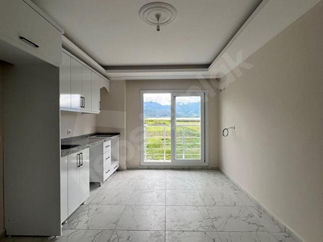ARSUZ İLÇE SAĞLIK MERKEZİ ARKASINDA KİRALIK 1+1 DAİRE!