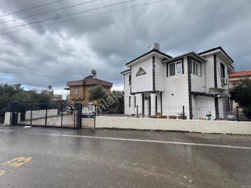 Arsuz Madenli De Site İçerisinde Lüks Satılık 4,5 + 1 Villa