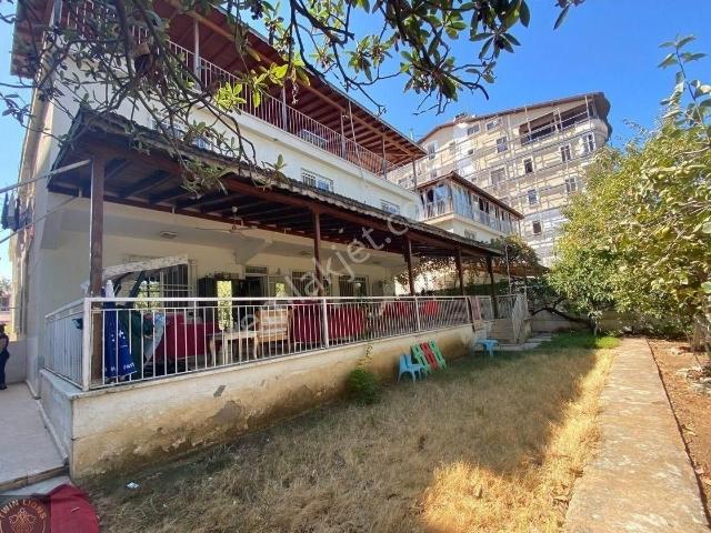 Arsuz Merkez Burcu Sitesi’nde Satılık Bahçeli Dubleks