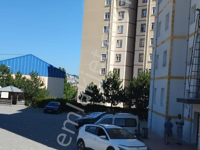Ars Den Valilik Arkasın Da Site İçerisinde Ara Kat Yapılı Kir. 3+1