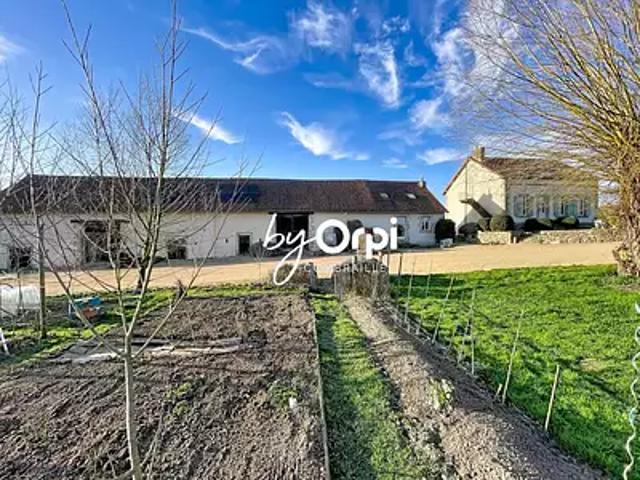 Ars les Favets 63700 Achat / Vente maison 8 pièces t8 jardin cave
