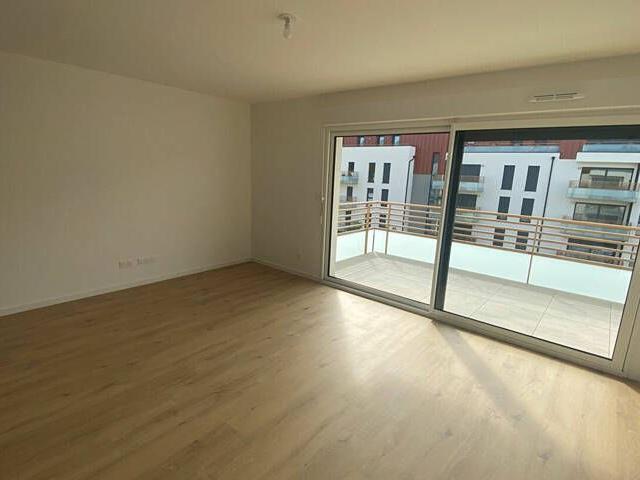 ARS SUR MOSELLE F2 RESIDENCE NEUVE CUISINE EQUIPEE PARKING