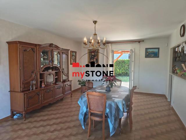 ARS SUR FORMANS Maison 138 m² 4 CH sur un terrain de 677 m²