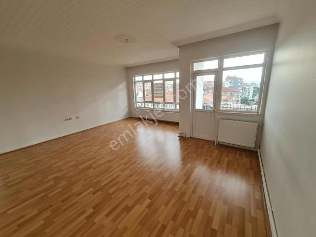 Arslan Emlak'tan 3+1 Ara Kat Asansörlü Kiralık Daire!