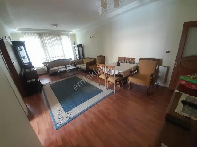 Arslan Emlaktan 3+1 Eşyalı Metroya Yakın Temiz Kiralık Daire!