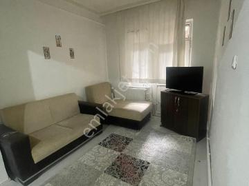 Arslan Emlak'tan Eşyalı 2+1 Metroya Yakın Yapılı Kiralık Daire