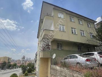 Arslan Emlaktan Suadiye Cadddesi Üzerinde 3+1 Kiralık Daire