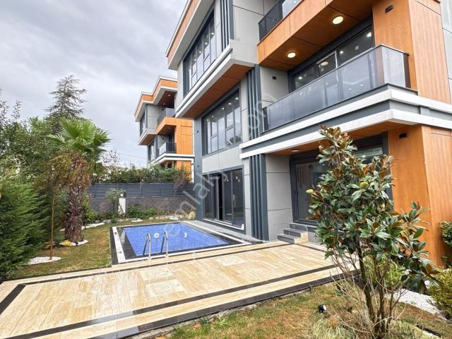 Arslanbeyden Önerler Mah. Satılık 6+1 Lüks Müstakil Villa
