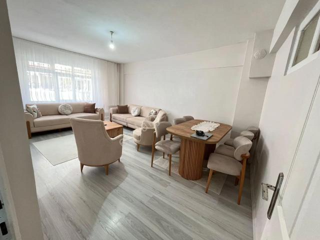 Arslanbeyden Çorlu Merkezde 3+1 Acil Satılık Balkonlu Masrafsız Daire Fırsatı!