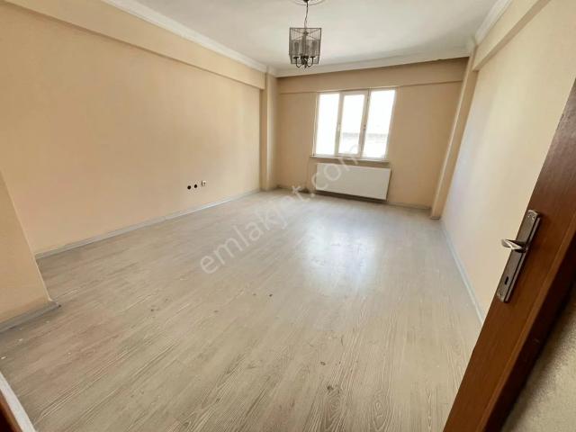 Arslanbeyden Çorlu Merkezde 3+1 Masrafsız Satılık Geniş Daire Fırsatı!