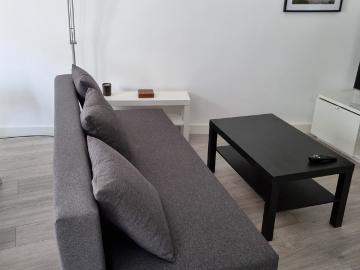 Art Apartment in Toledo by beBalmy