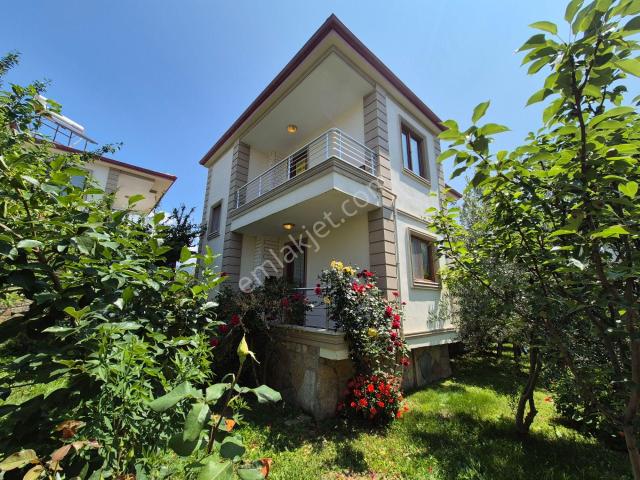 Artı'dan Altınoluk Narlı'da Satılık 3+1 Deniz Manzaralı Villa