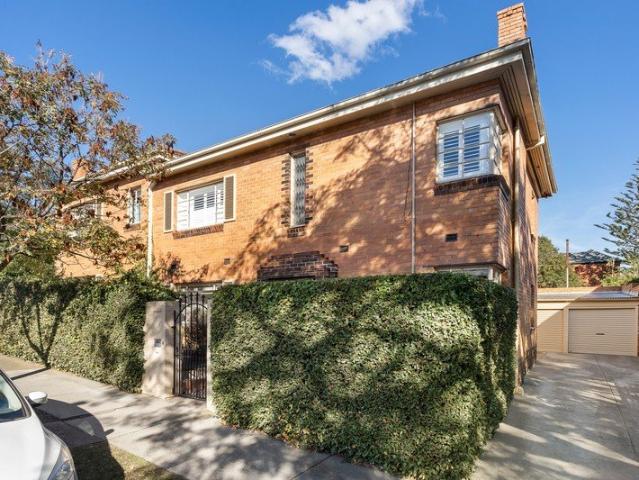 Art Deco Warmth, Courtyard Privacy