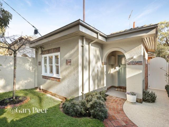Art Deco charm with modern appeal
