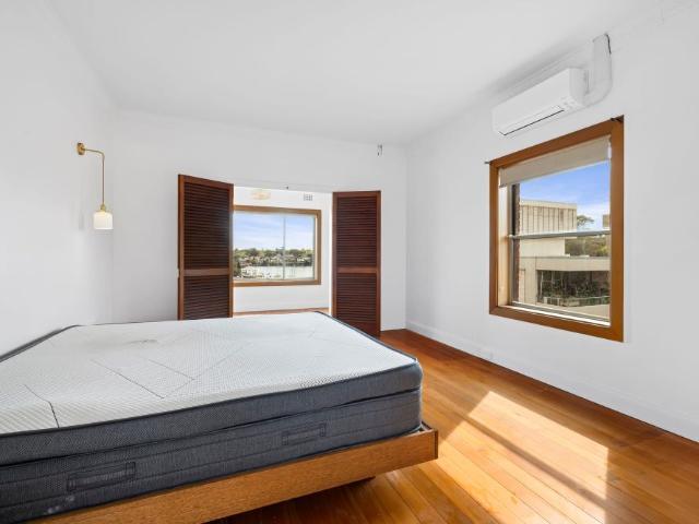 Art Deco 2 Bedroom Plus Study with Breathtaking Water Views