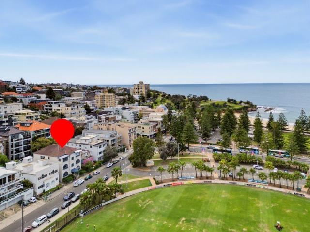 Art Deco Coastal Lifestyle Awaits