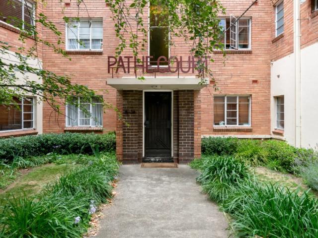 Art Deco Elegance in Coveted Location