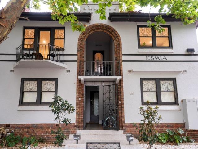 Art Deco Elegance Meets Modern Living