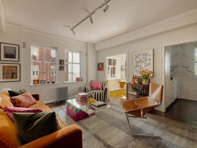 Art Deco grandeur with harbour views and timeless sophistication