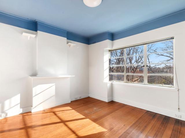 Art Deco Studio Apartment