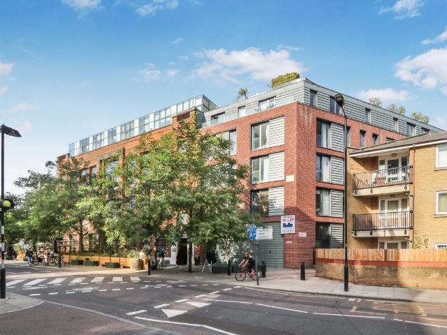 Arthaus Apartments, Richmond Road E8, 3 bed flat to rent, £4,250 pcm | PrimeLocation