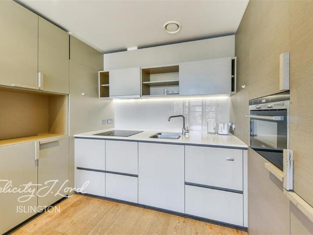 Arthouse, Granary Square, N1C 1 bed flat to rent £2,999 pcm £692 pw